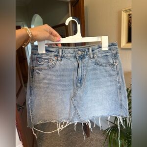 American Eagle light denim skirt